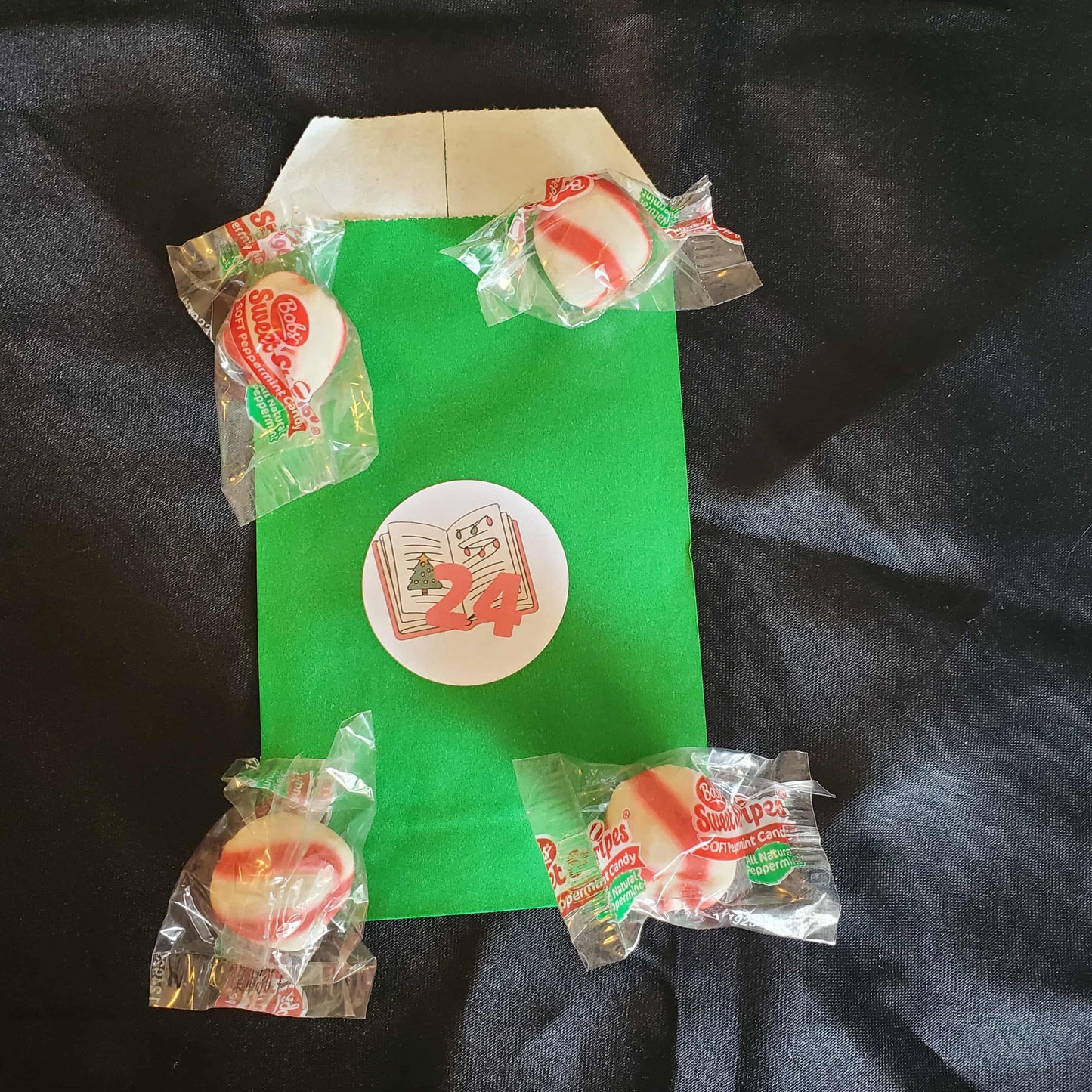 Holiday - Advent Kit- Bookish- Set of 24