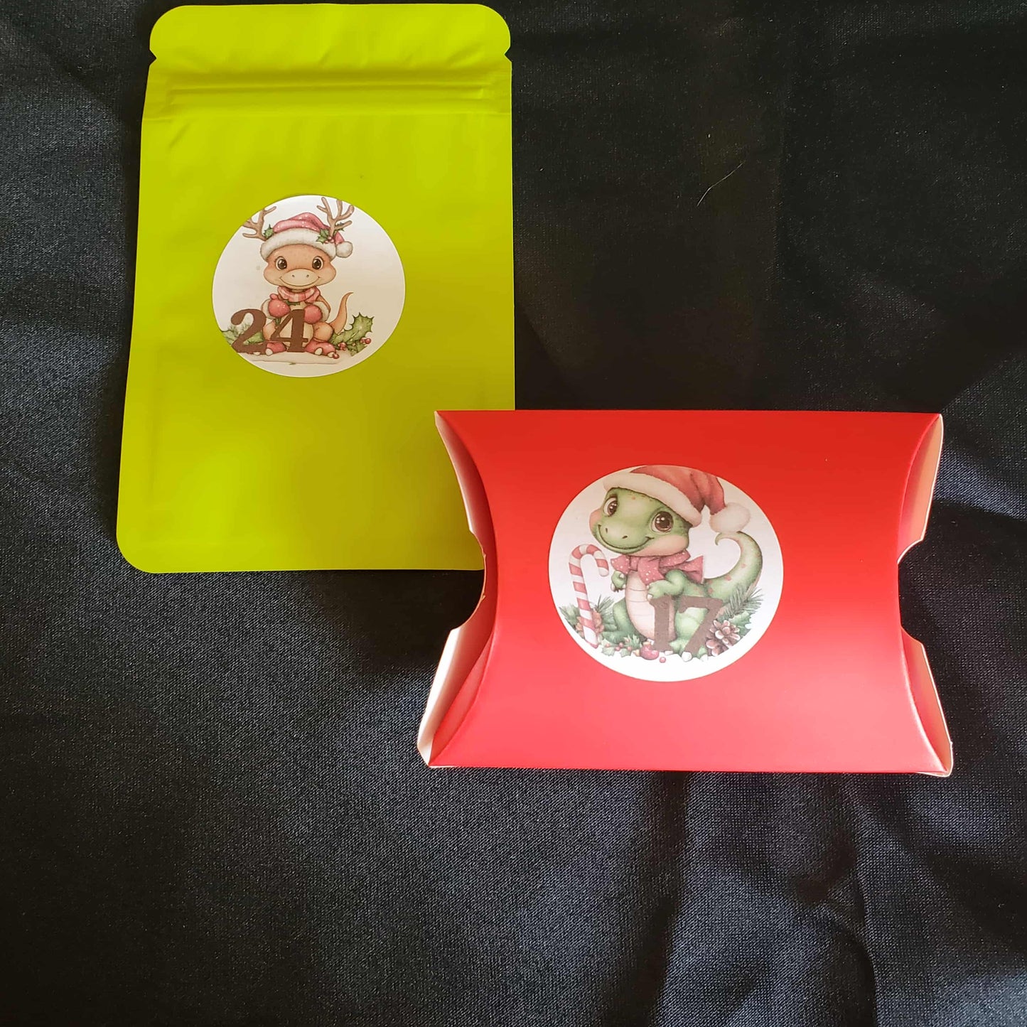 Holiday - Advent Kit- Cute Dinosaur- Set of 24