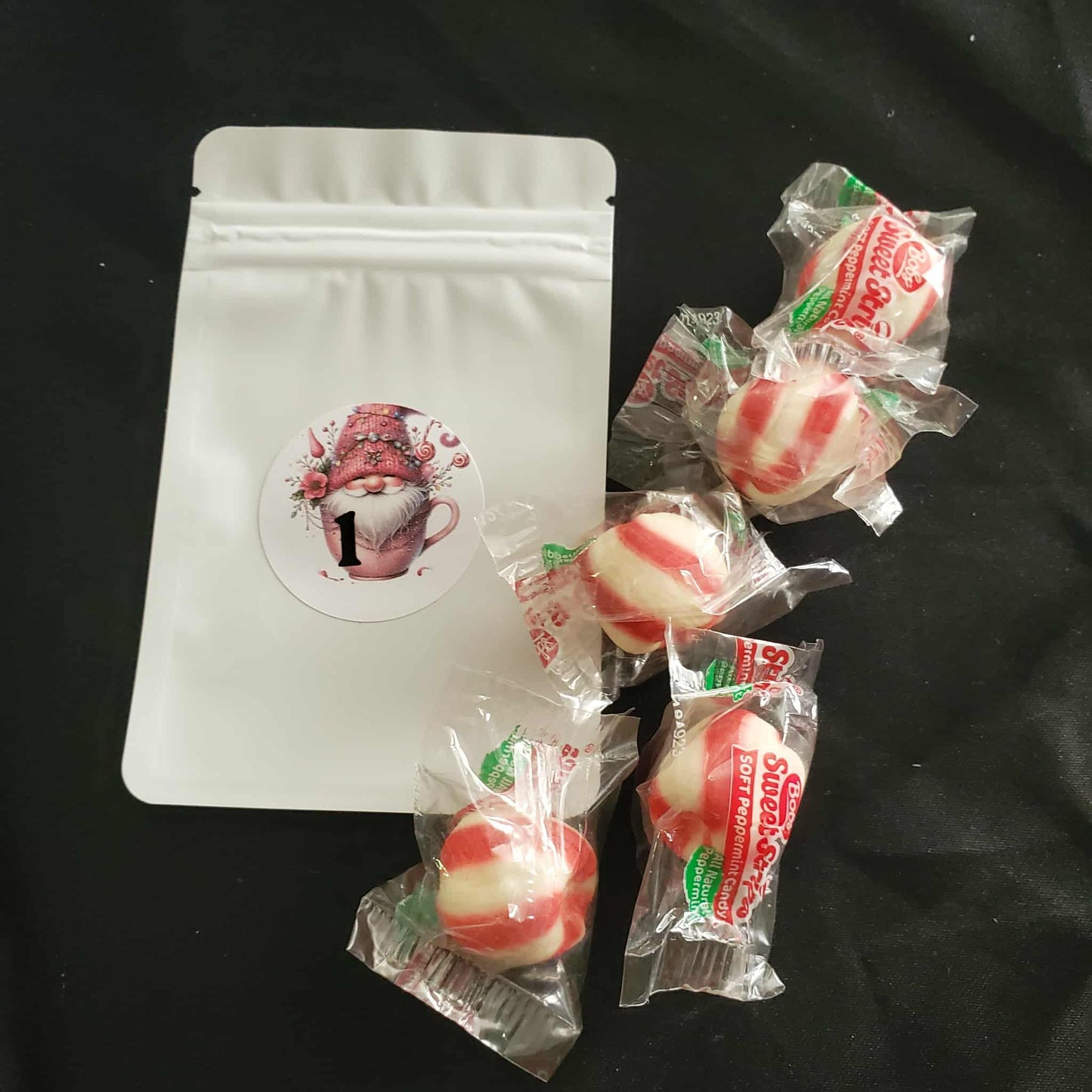 Holiday - Advent Kit- Christmas Gnome in Cup - Set of 24